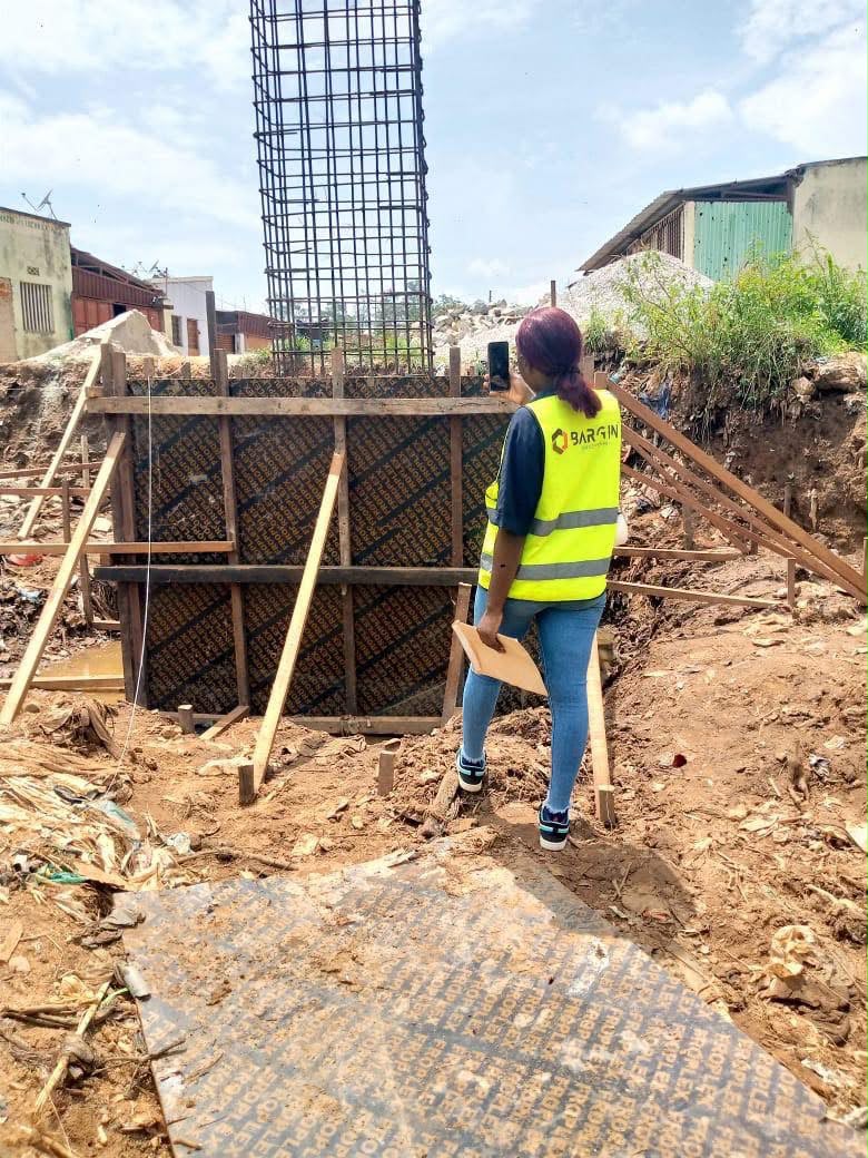 Fiscalização da  Empreitada da construção do ponteco sobre o rio do kandombe velho — imagem 4