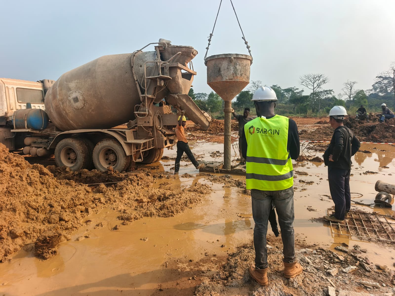 Fiscalização da Construção da Fabrica de Cimento — imagem 5