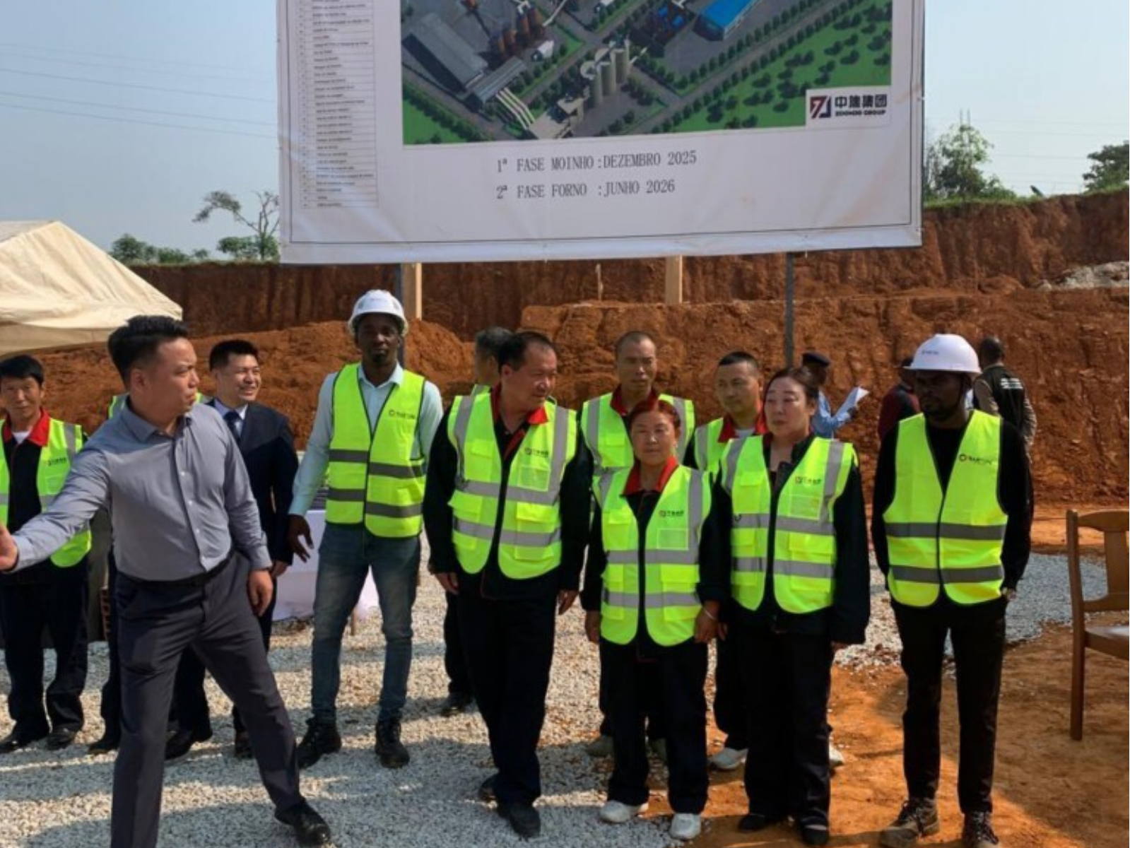 Fiscalização da Construção da Fabrica de Cimento
