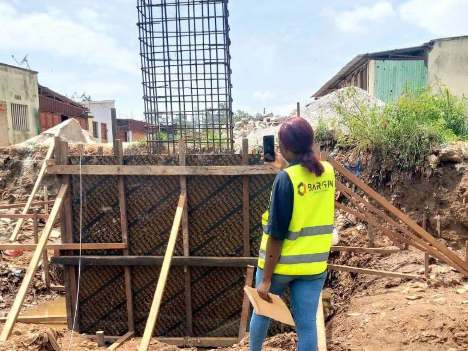 Fiscalização da  Empreitada da construção do ponteco sobre o rio do kandombe velho